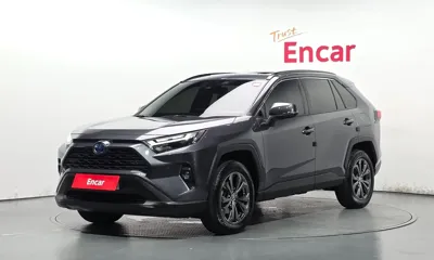 Toyota RAV4 · 2024 год