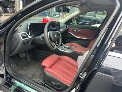 BMW 3 Series 2025, 9600 км, за 195000 CNY