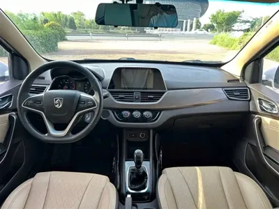 Baojun 310W 2017, 60000 км, за 15000 CNY - фото 9