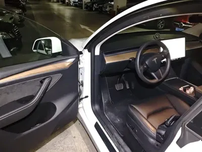 Tesla Model Y 2021, 37200 км, за 162800 CNY - фото 14