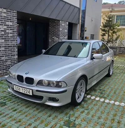 BMW 5-Series · 2002 год