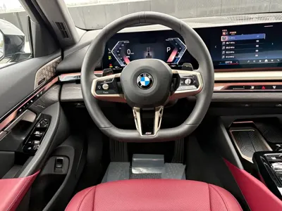 BMW 5 Series 2025, 1000 км, за 366000 CNY - фото 23