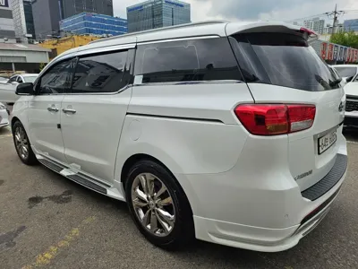Kia Canival 2015, 227513 км, за 7400000 KRW