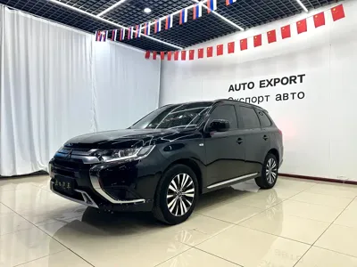 Mitsubishi Outlander · 2022 год