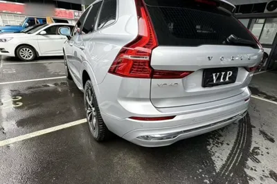 Volvo XC60 2025, 22000 км, за 201514.09 CNY