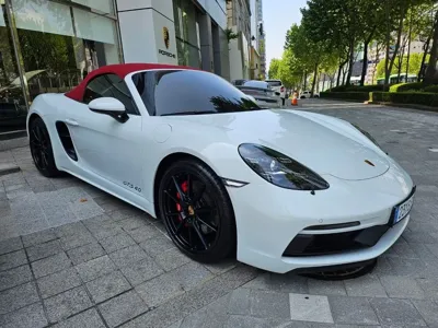 Porsche 718 · 2024 год