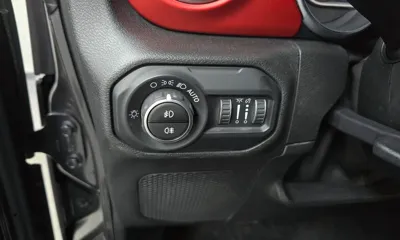 Jeep Wrangler 2019, 73265 км, за 35800000 KRW - фото 17