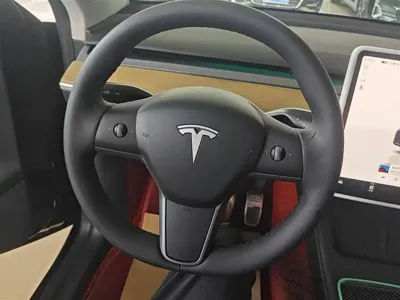 Tesla Model Y 2023, 69800 км, за 163299 CNY - фото 15