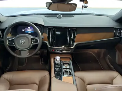 Volvo S90 2023, 74900 км, за 168600 CNY - фото 6