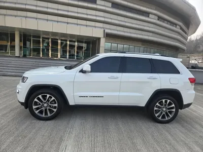 Jeep Cherokee 2018, 69196 км, за 15950000 KRW - фото 3
