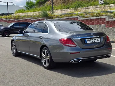 Mercedes-Benz E-Class 2019, 104000 км, за 21500000 KRW