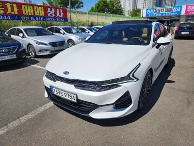 Kia K5 · 2021 год