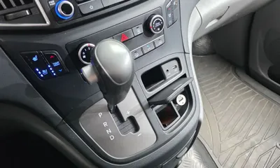 Hyundai Starex 2019, 96940 км, за 16000000 KRW - фото 9