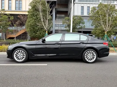 BMW 5 Series 2018, 80000 км, за 75000 CNY - фото 9