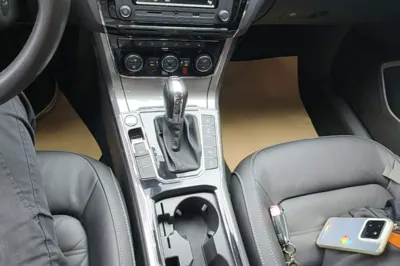 Volkswagen Passat 2017, 76400 км, за 64628.29 CNY - фото 16