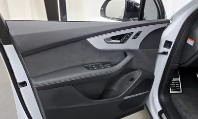 Audi Q7 2025, 15859 км, за 98500000 KRW - фото 24