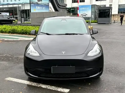 Tesla Model Y 2022, 137000 км, за 116600 CNY