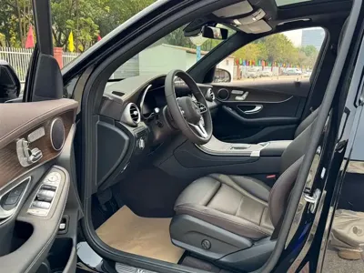Mercedes-Benz GLC 2021, 63000 км, за 182800 CNY