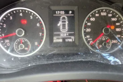 Volkswagen Tiguan 2017, 41000 км, за 53839.75 CNY - фото 12