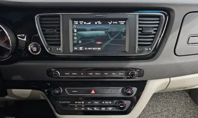 Kia Canival 2018, 149341 км, за 9900000 KRW - фото 13