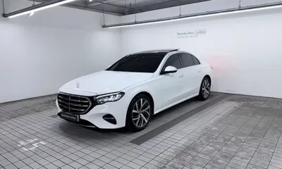 Mercedes-Benz E-Class · 2024 год