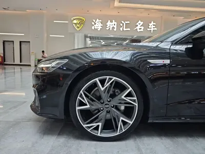 Audi A7L 2023, 32000 км, за 262800 CNY - фото 6