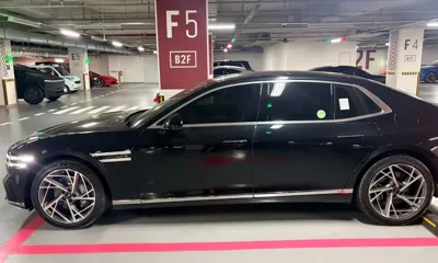 Genesis G90 · 2023 год
