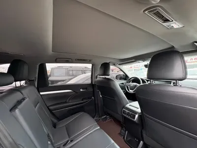 Toyota Highlander 2020, 70000 км, за 125800 CNY - фото 13