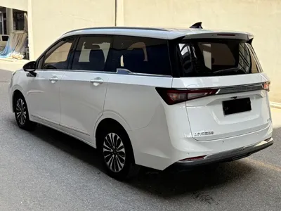 Wuling Jiachen 2022, 32000 км, за 75800 CNY - фото 6