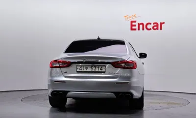 Maserati Quattroporte 2017, 104767 км, за 28490000 KRW