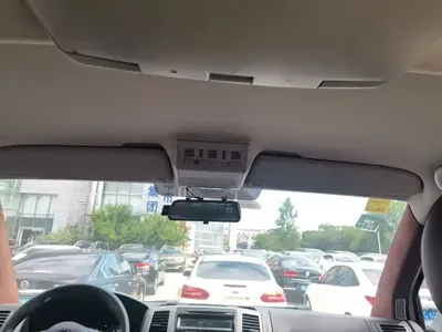 Volkswagen Caravelle 2015, 123600 км, за 77900 CNY - фото 18