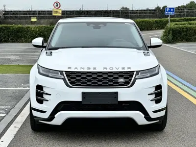 Land Rover Evoque 2023, 40000 км, за 139800 CNY