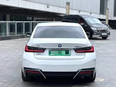 BMW i3 2024, 10000 км, за 120600 CNY - фото 8