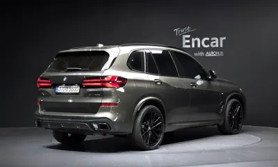 BMW X5 2025, 3251 км, за 132000000 KRW