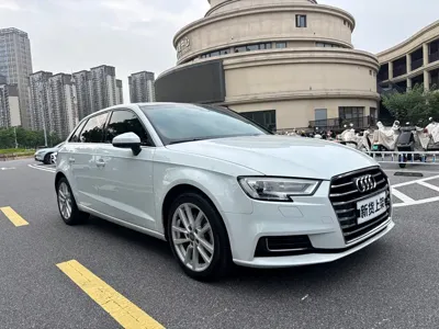 Audi A3 2020, 120000 км, за 56000 CNY