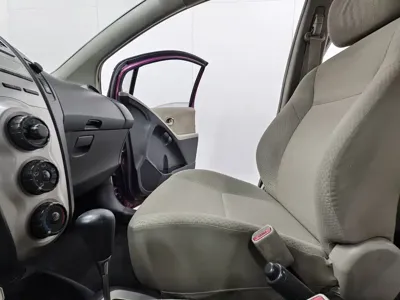 Toyota Yaris 2010, 129000 км, за 10800 CNY - фото 11