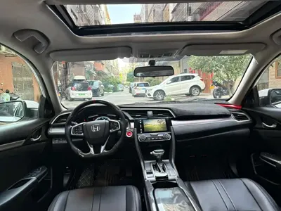 Honda Civic 2017, 90000 км, за 46800 CNY - фото 7