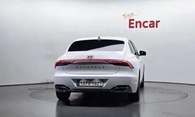Hyundai Grandeur 2023, 10137 км, за 33800000 KRW