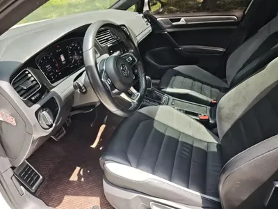 Volkswagen Golf 2020, 70000 км, за 68800 CNY