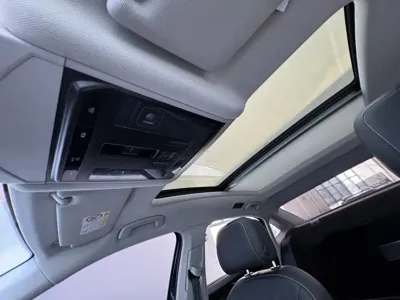 Volkswagen Passat 2023, 40000 км, за 99500 CNY - фото 9