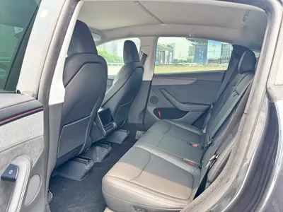 Tesla Model Y 2025, 23000 км, за 253800 CNY - фото 6