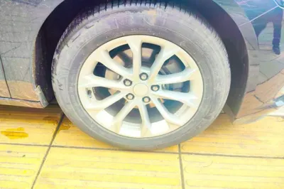 Buick LaCrosse 2022, 51900 км, за 105953.15 CNY - фото 8