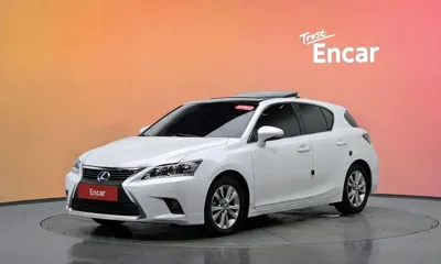 Lexus CT200h · 2014 год