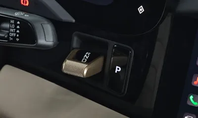 Porsche Taycan 2023, 6256 км, за 115000000 KRW - фото 9