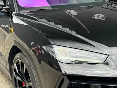 Lamborghini Urus 2023, 68500 км, за 2298000 CNY - фото 13
