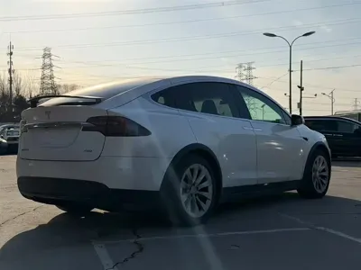 Tesla Model X 2019, 120000 км, за 153000 CNY
