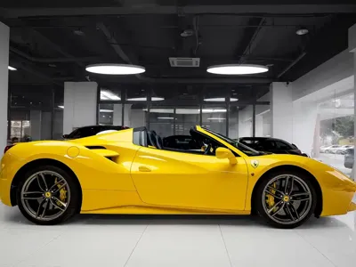 Ferrari 488 2018, 25000 км, за 2160000 CNY - фото 7