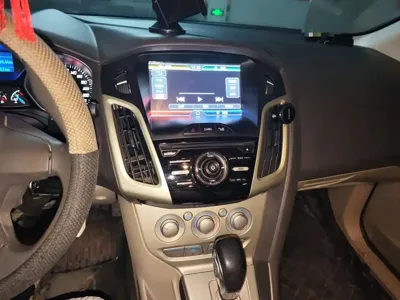 Ford Focus 2015, 71200 км, за 21600 CNY - фото 9