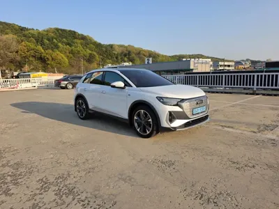 Audi Q4 e-tron 2023, 57548 км, за 32000000 KRW