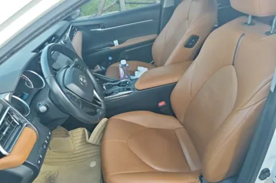 Toyota Camry 2019, 83100 км, за 92138.75 CNY - фото 15